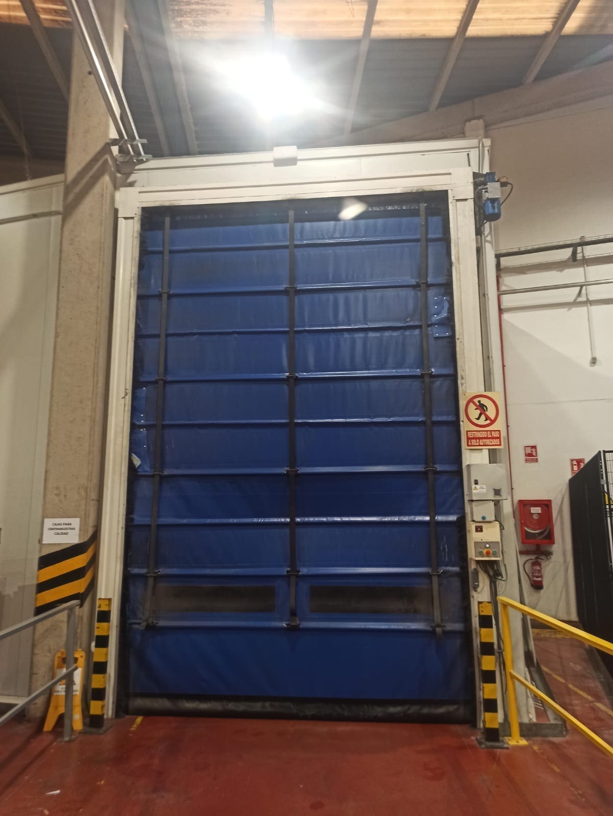 Puertas apilables industriales