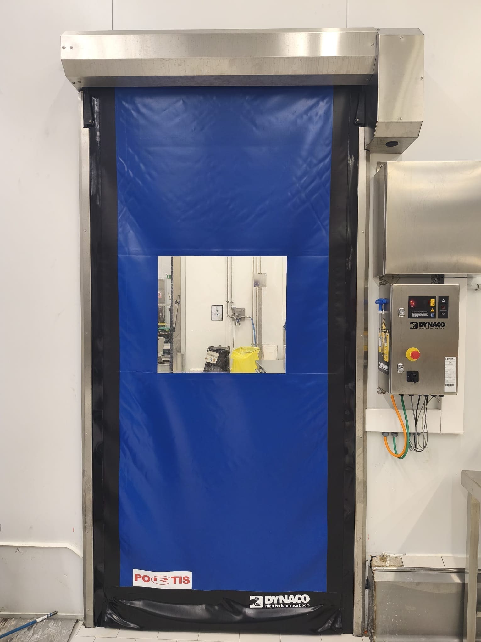 Puerta industrial motorizada 3