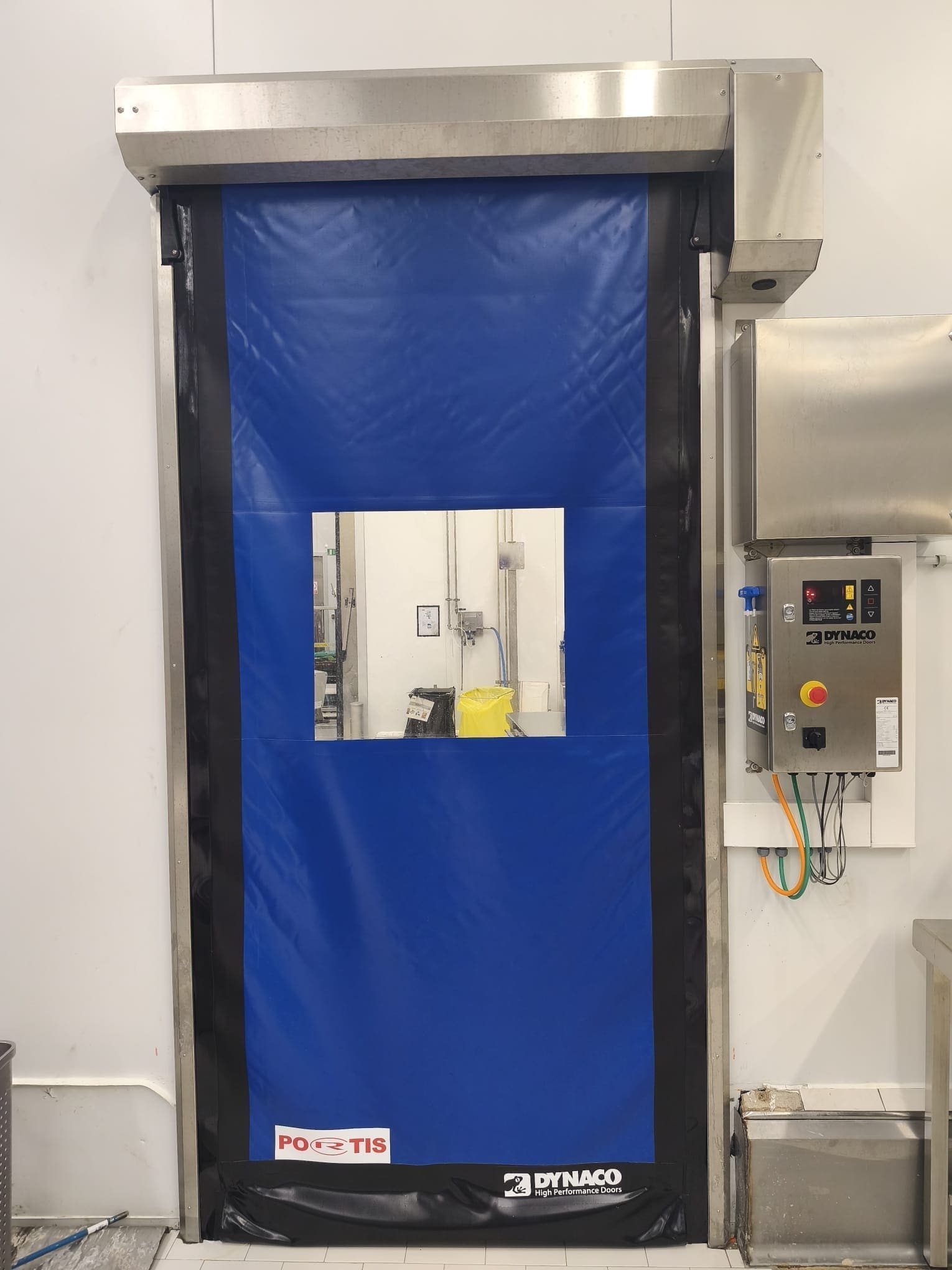 Puerta industrial motorizada 4