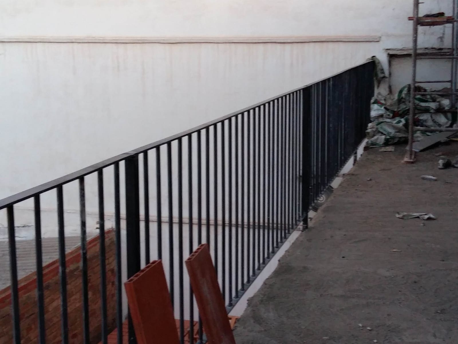 Mantenimiento de balconera motorizada